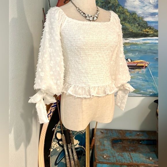 TCEC,Women's White Smocked, Square-Neck Ruffle Top, Excellent Condition,Size Med - Picture 6 of 10